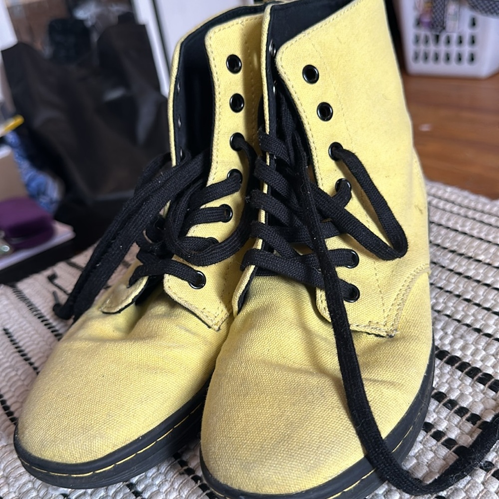 BB—Dr. Martens Boots